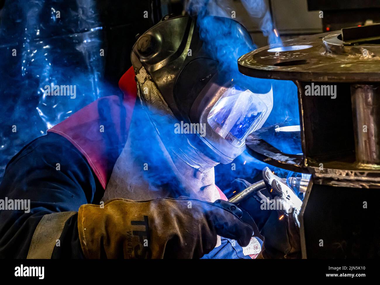 Welders in action Stock Photo Alamy