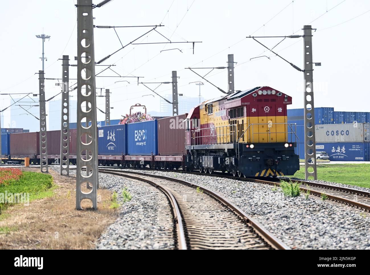 Xi'an, China's Shaanxi Province. 29th July, 2022. A Chang'an China-Europe freight train leaves for Kazakhstan from Xi'an International Port in Xi'an, northwest China's Shaanxi Province, July 29, 2022. Credit: Li Yibo/Xinhua/Alamy Live News Stock Photo