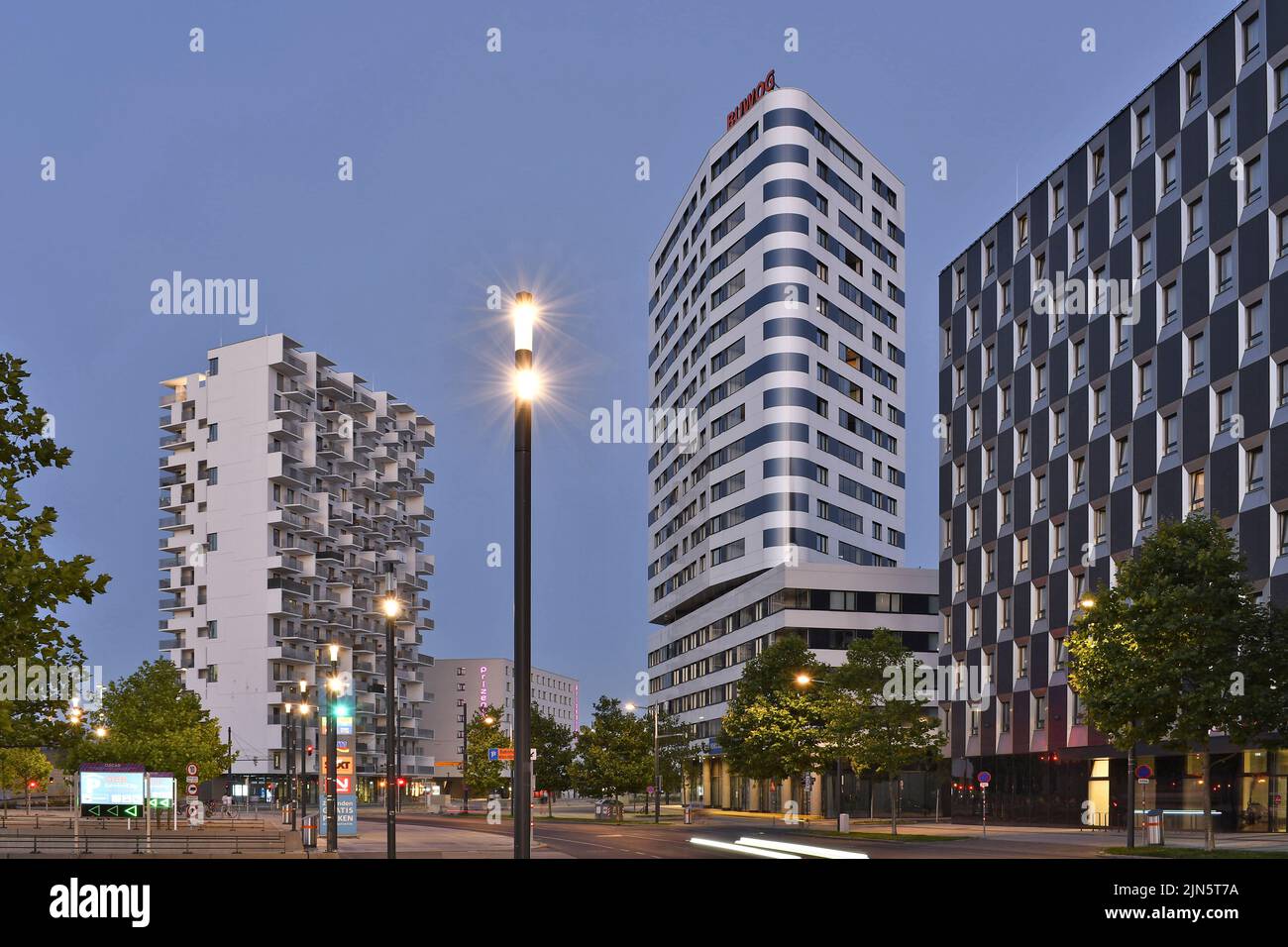The Metropolitan apartments, Apartments Sky Tower and Star Inn Hotel in