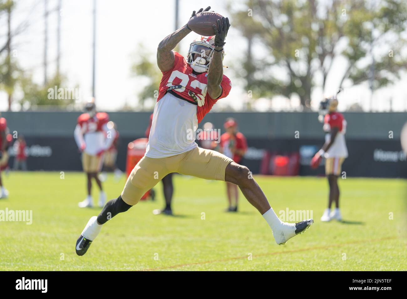 San Francisco 49ers wide receiver Tay Martin (83) runs with the ball during  the NFL football team's training camp in Santa Clara, Calif., Monday, Aug.  1, 2022. (AP Photo/Josie Lepe Stock Photo - Alamy