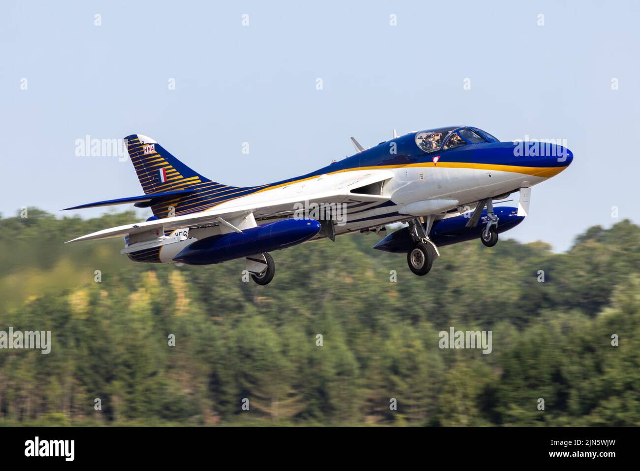 Hawker Hunter T72 Hi res Stock Photography And Images Alamy hawker-hunter-t72-hi-res-stock-photography-and-images-alamy