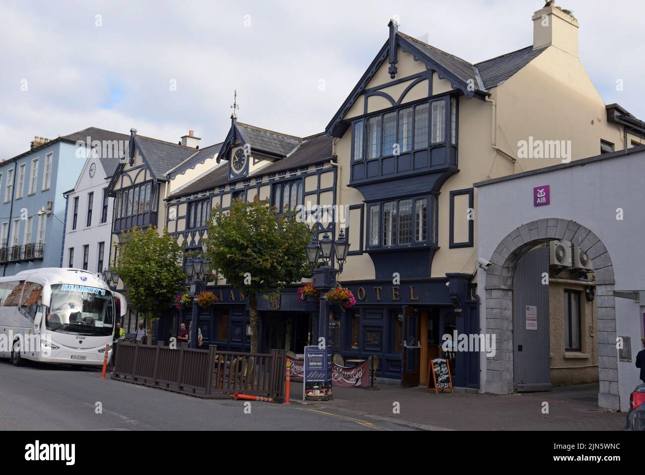 The Hibernian Hotel, a traditional hotel in Main Street, Mallow, County Cork, Ireland. July 2022 Stock Photo