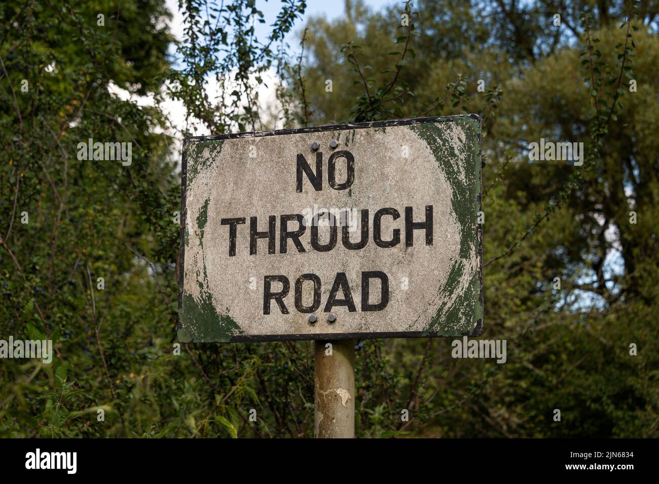 No through road sign, in the countryside. Stock Photo