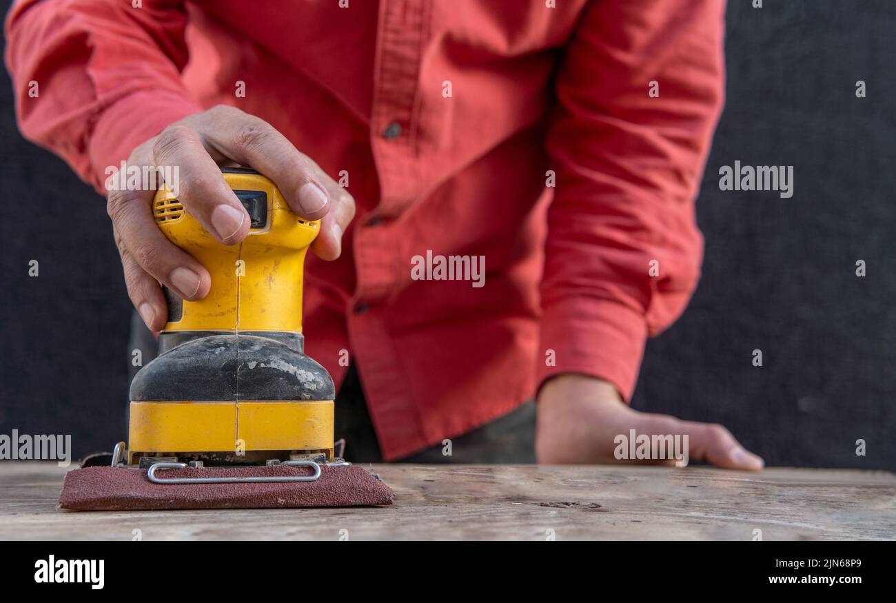 Hand sanding wood hires stock photography and images Alamy