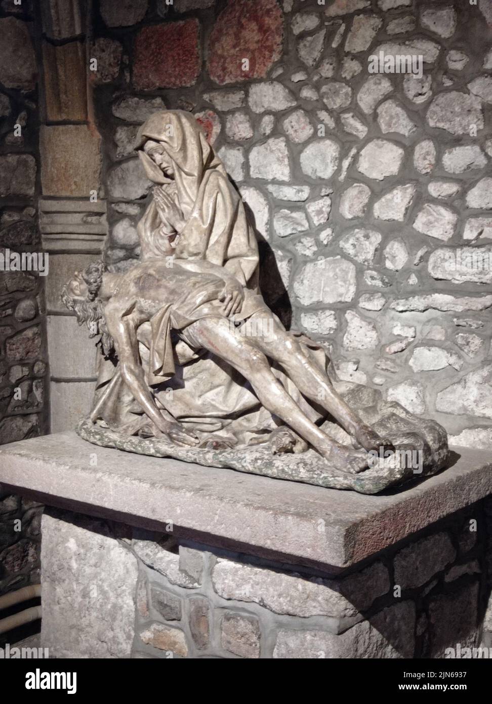 Église Notre Dame de Montluçon, XVe siècle, Vierge de pitié, vers 1450