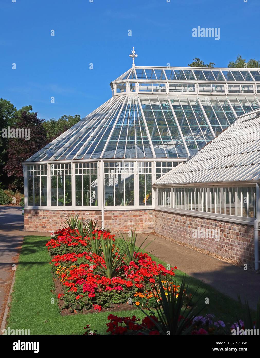 Greenhouses at Walton Hall / Village,Higher Walton,  Warrington, Cheshire, England, UK, WA4 6SN Stock Photo