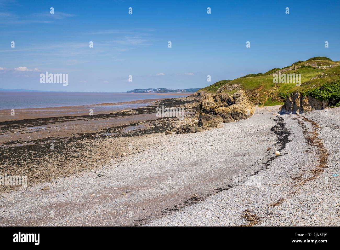 Middle Hope beach on the northern shore of Sand Point on the Bristol Channel at low-tide, Somerset, England Stock Photo