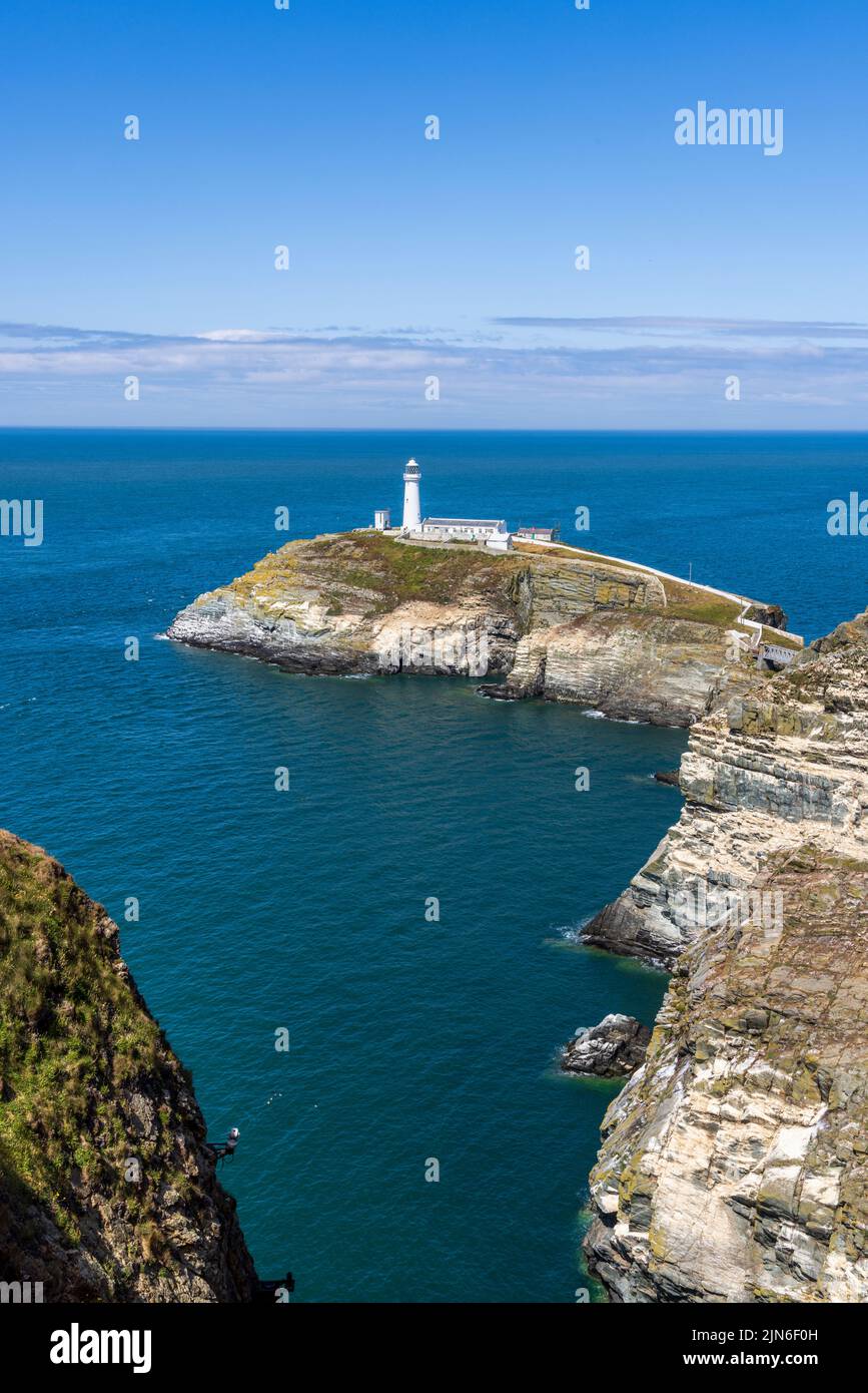 South Stack Lighthouse on Holy Island, Anglesey, North Wales Stock Photo