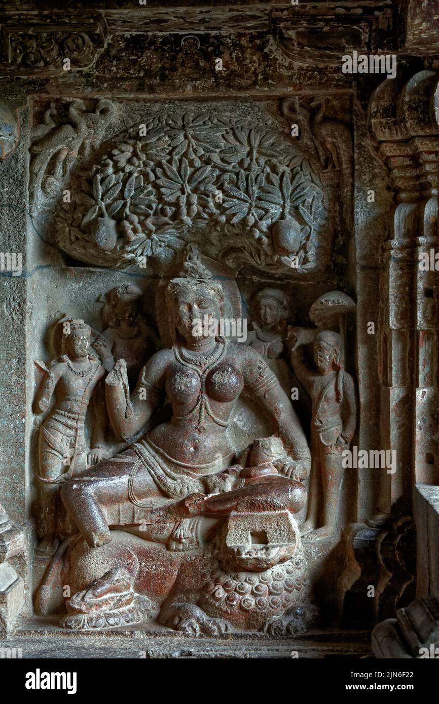 08 18 2006 Statue of Siddhaika Yakshini in ellora cave at indra sabha, Aurangabad, Maharashtra