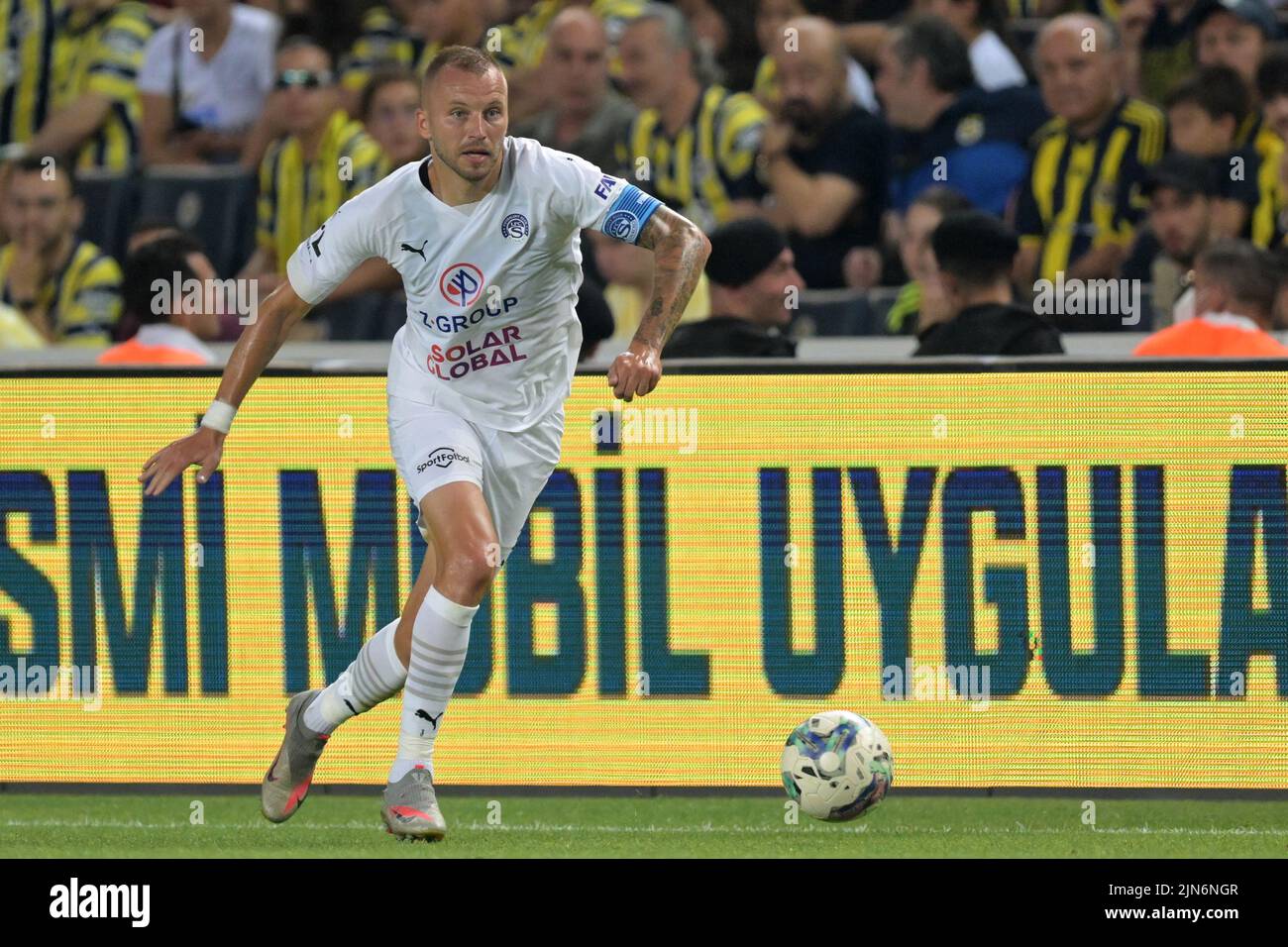 Why is 1.FC Slovácko restructuring its management?