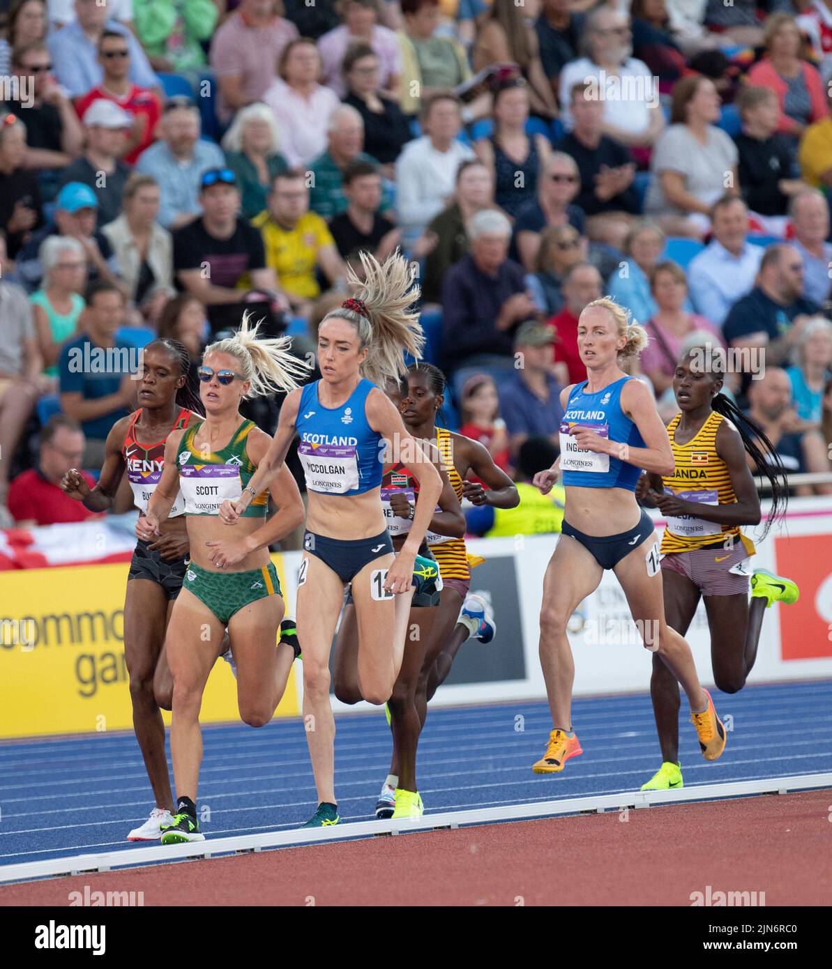 Dominique Scott of South Africa and Eilish McColgan of Scotland