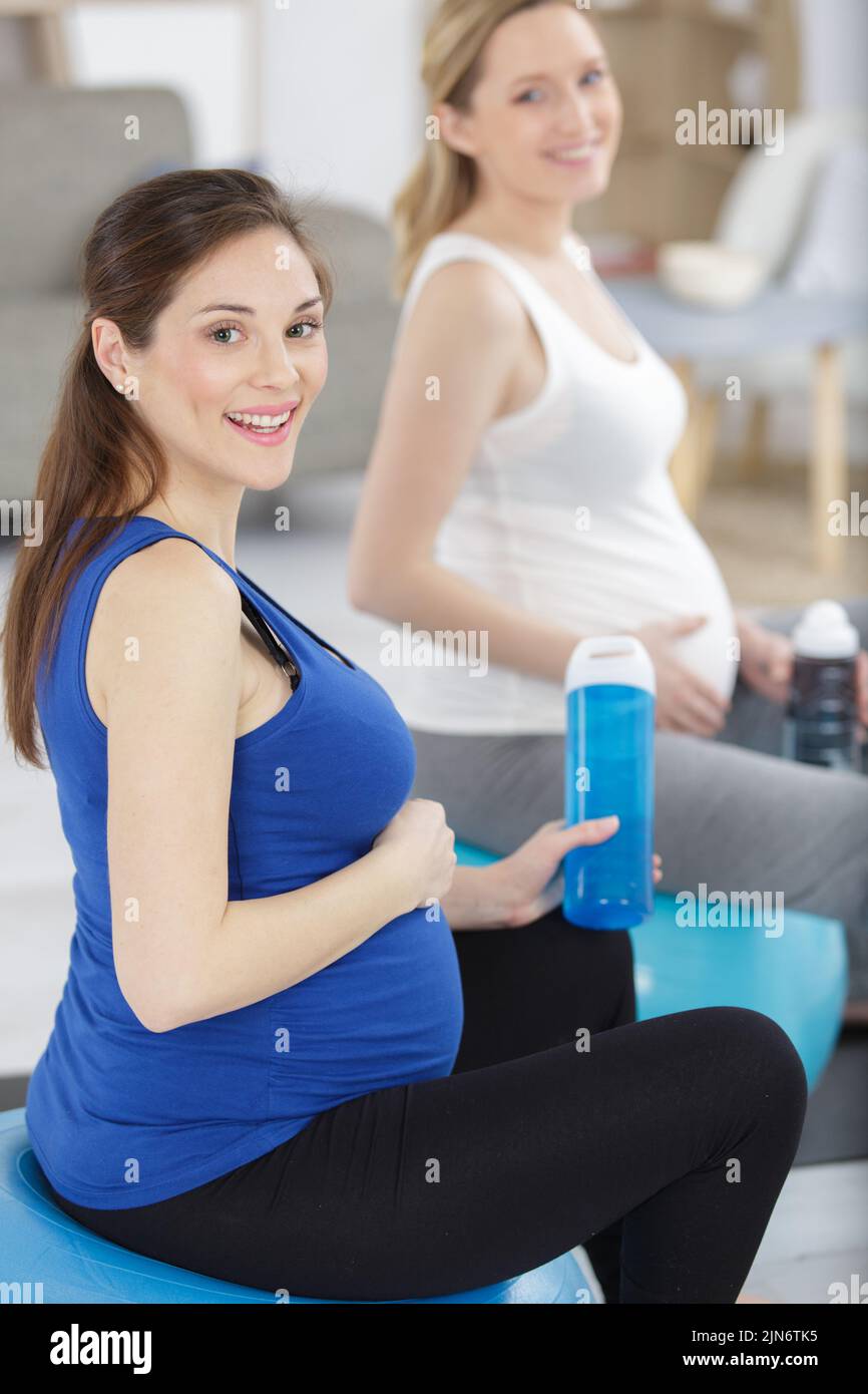 pregnant women in a prenatal exercise class Stock Photo Alamy