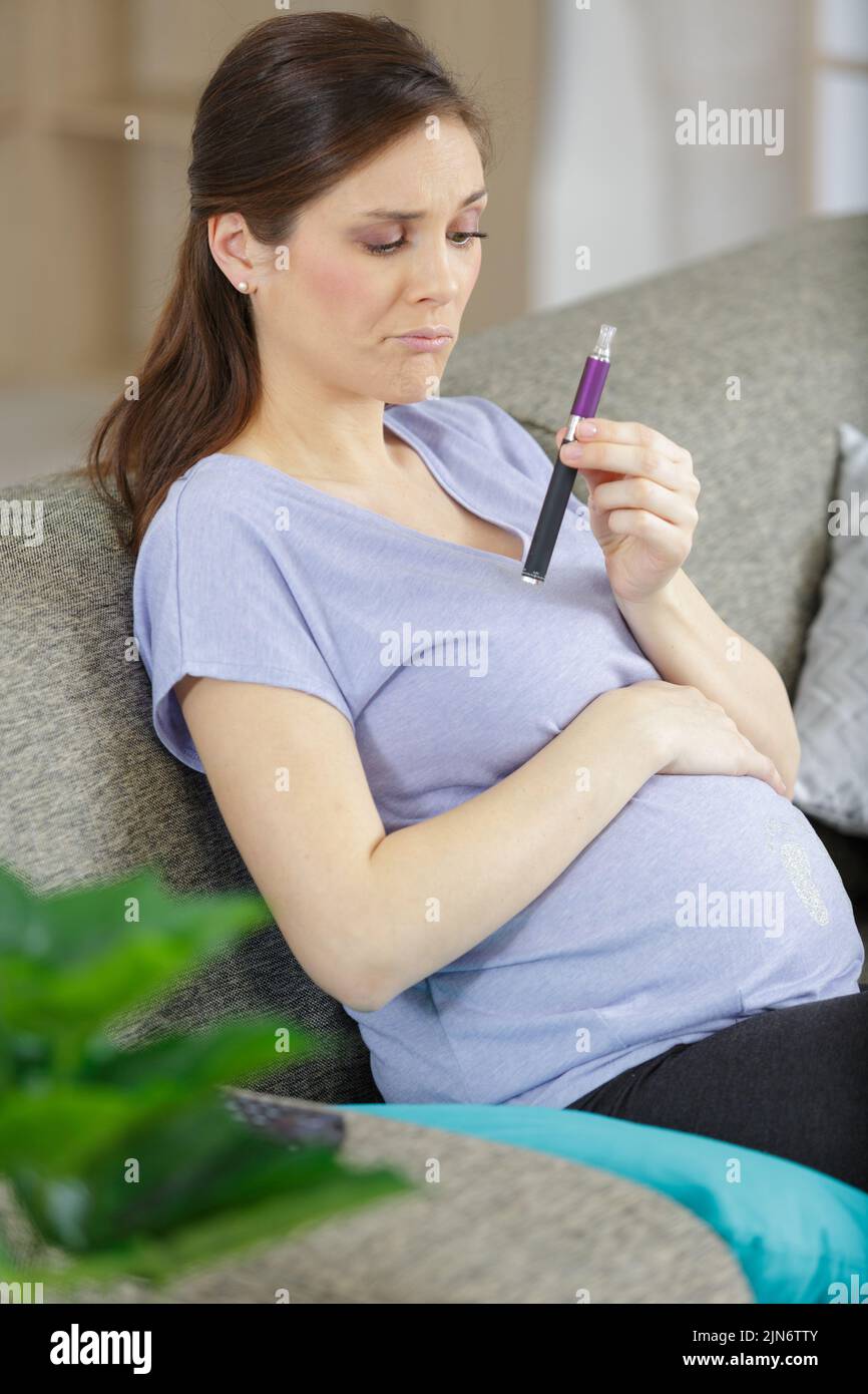 pack test e liquide E-cigarette advice given by pregnancy stop smoking practitioners: