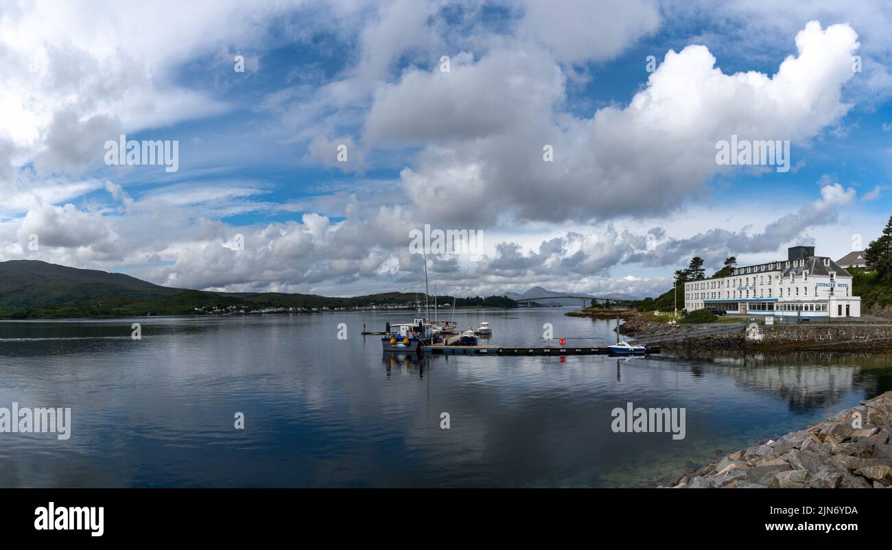 Kyle of Lochalsh, United Kingdom - 30 June, 2022: view of the pier and marina and historic Lochalsh Hotel in Kyle of Lochalsh in the Scottish Highland Stock Photo