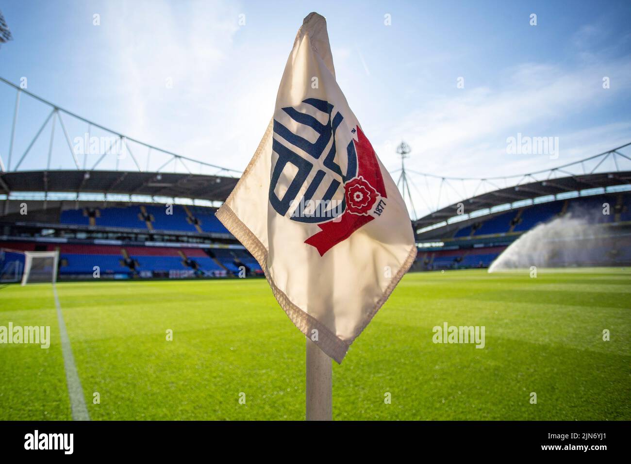 Bolton, UK. 9th August, 2022. Bolton Wanderers corner flag.The Carabao Cup match between Bolton Wanderers and Salford City at the University of Bolton Stadium, Bolton on Tuesday 9th August 2022. (Credit: Mike Morese | MI News) during the Carabao Cup match between Bolton Wanderers and Salford City at the University of Bolton Stadium, Bolton on Tuesday 9th August 2022. (Credit: Mike Morese | MI News) Credit: MI News & Sport /Alamy Live News Stock Photo
