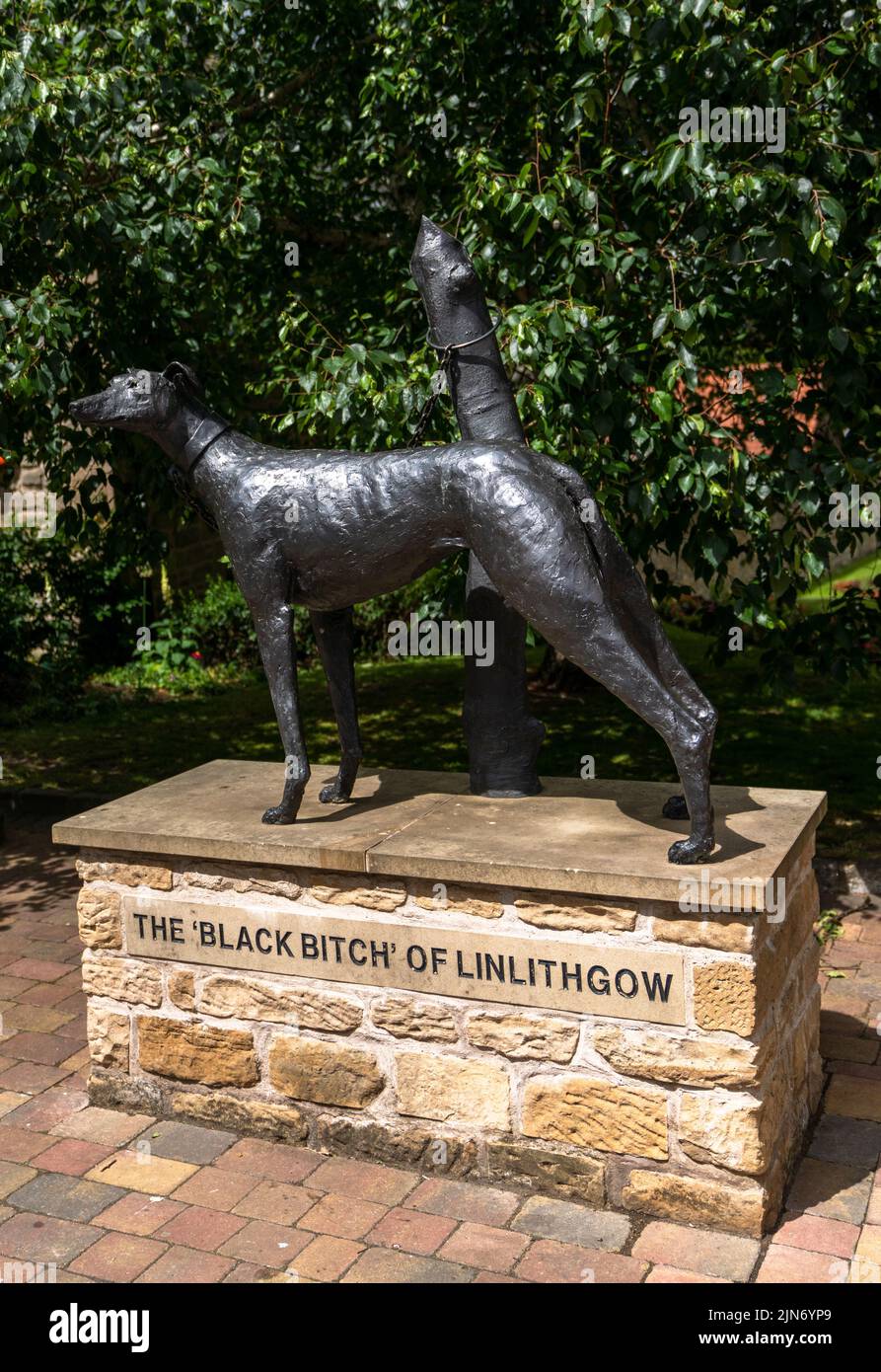 Linlithgow, United Kingdom - 19 June, 2022:vertical view of 'The Black Bitch of Linlithgow' Statue in the historic city center Stock Photo