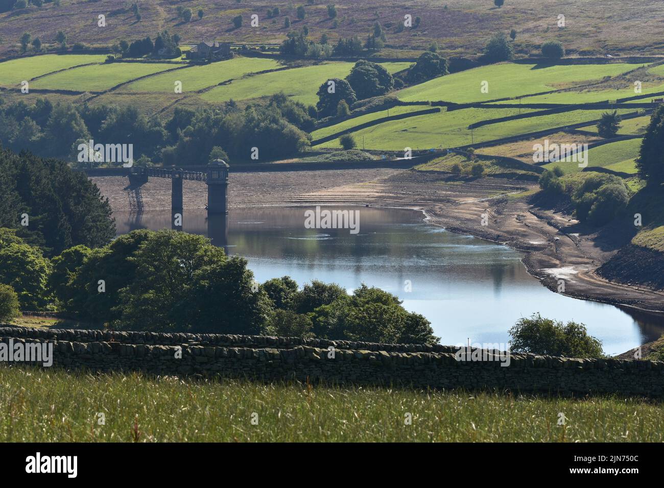 Lower Laithe reservoir, hit by drought, Haworth, West Yorkshire Stock Photo