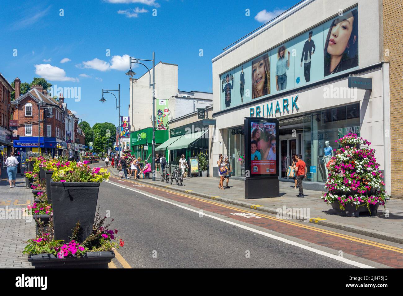 Flowers baskets watford shopping centre high street shops shoppi hires