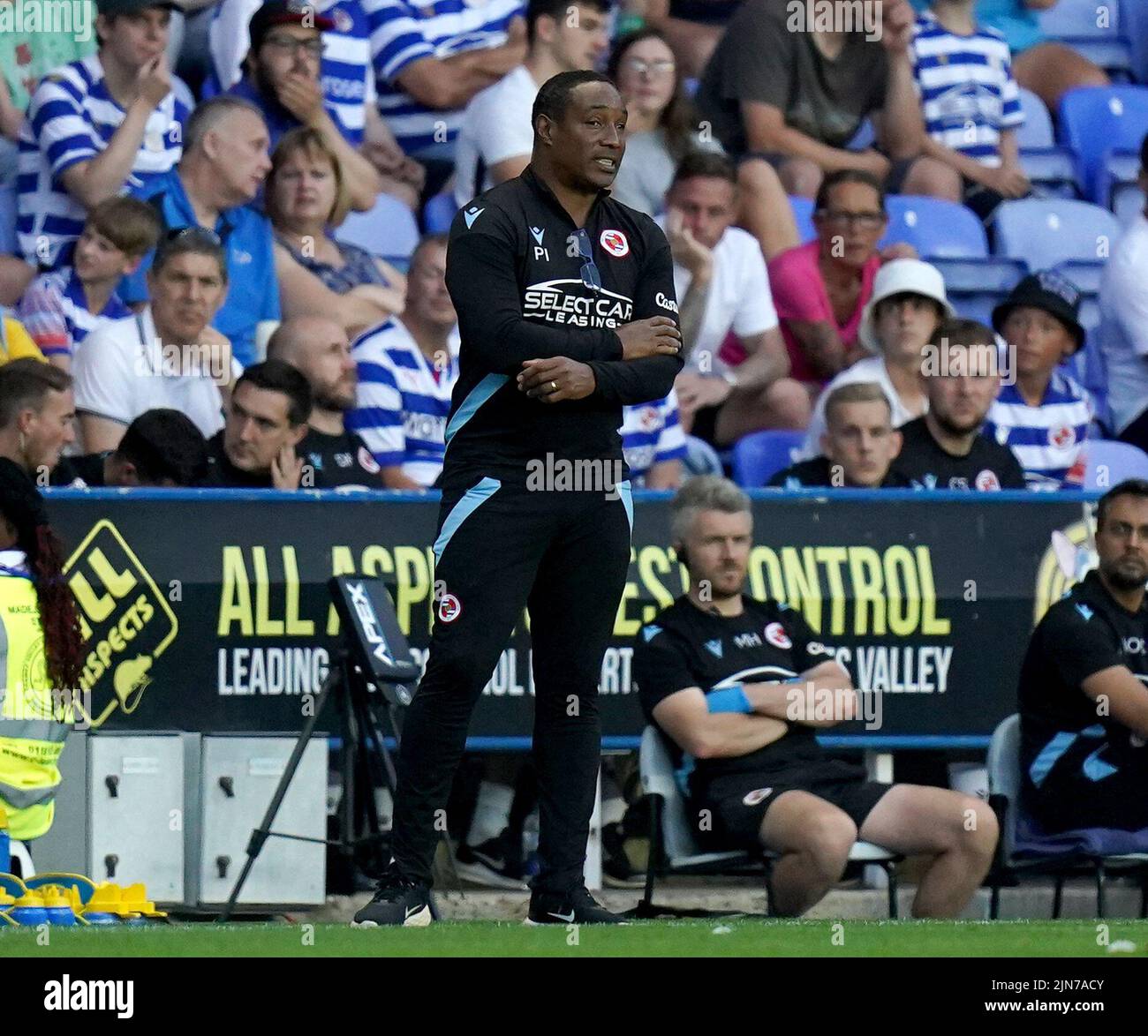 Reading manager Paul Ince on the touchline during the Carabao Cup, first round match at the Select Car Leasing Stadium, Reading. Picture date: Tuesday August 9, 2022. Stock Photo