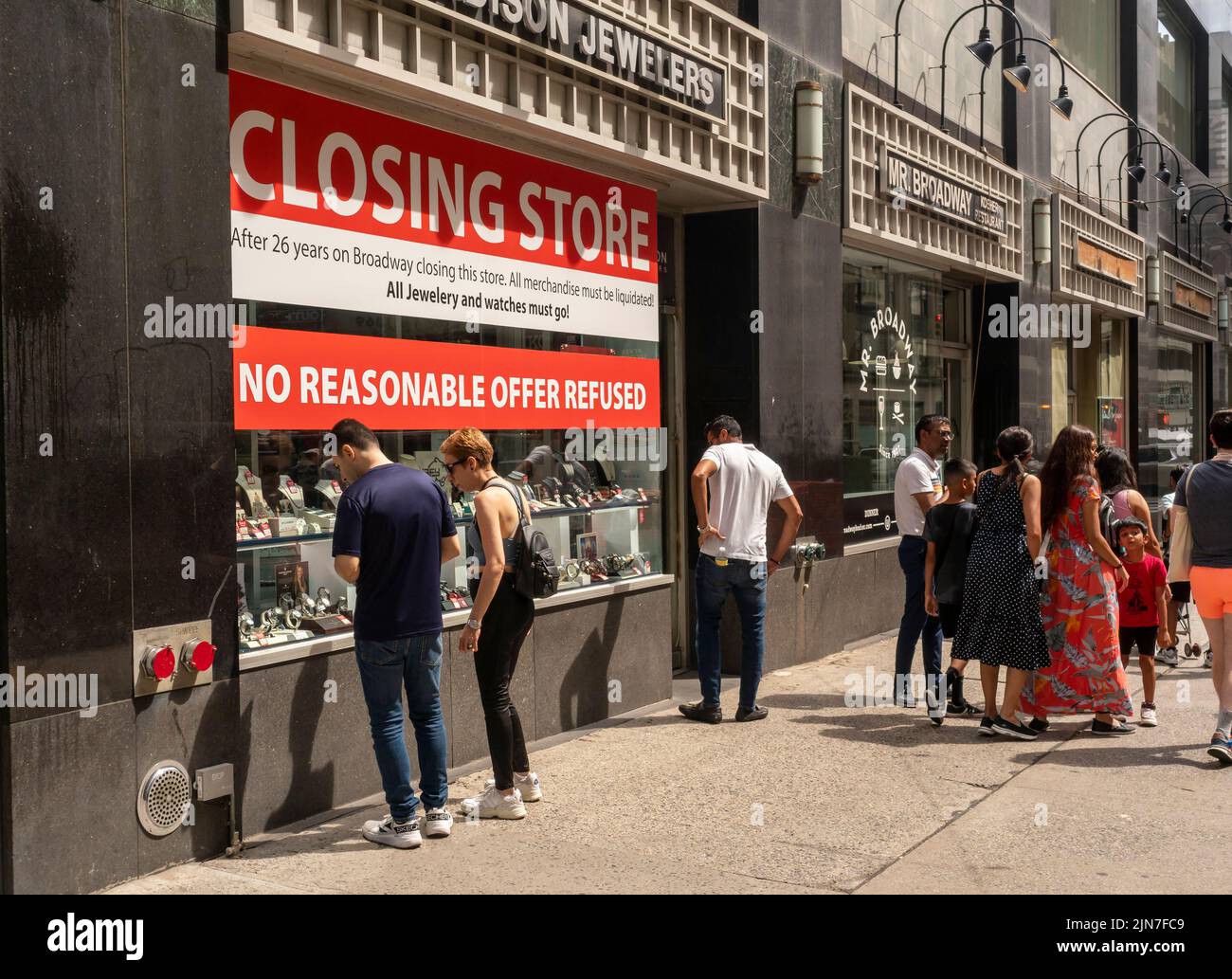 A jewelry store in the Garment District in New York announces its closing by selling off its existing stock, seen on Sunday, July 31, 2022. (© Richard B. Levine) Stock Photo