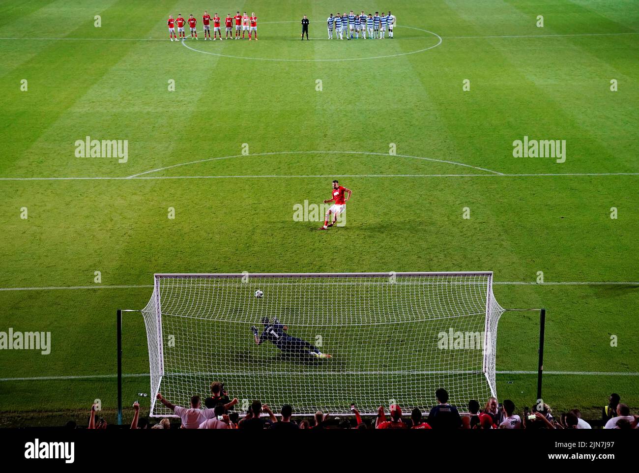 Charlton Athletic's Eoghan O'Connell scores the winning penalty of the penalty shoot out during the Carabao Cup, first round match at The Valley, London. Picture date: Tuesday August 9, 2022. Stock Photo