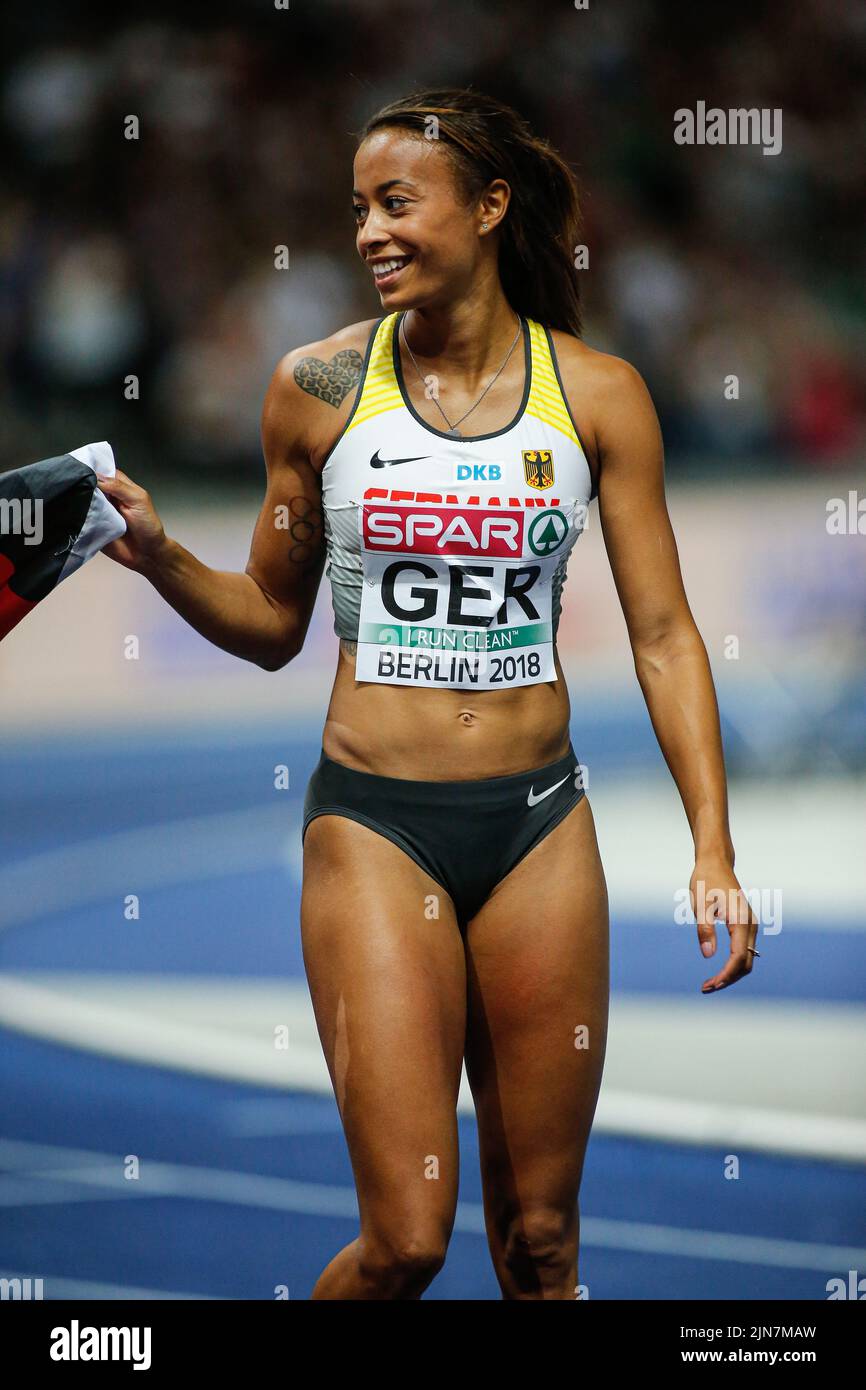Tatjana Pinto participating in the 4x100 meter relay at the European