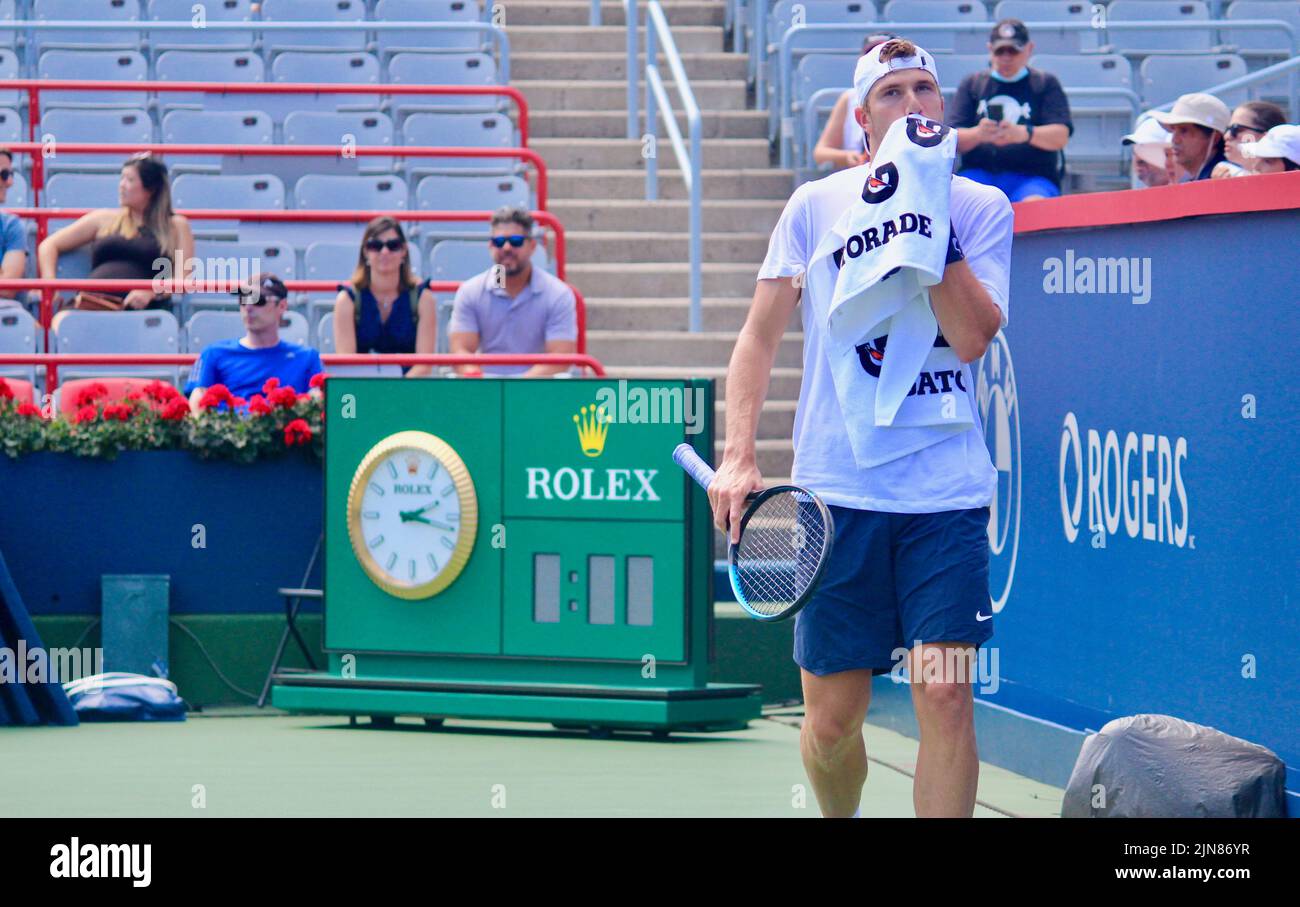 Jack Draper, British tennis player practises with Andy Murray of Britain at the National Bank Open, IGA Stadium in Montreal, Canada. August 5, 2022. Stock Photo