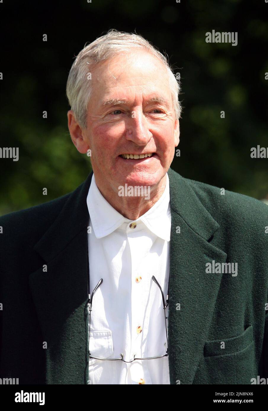 File photo dated 29/05/08 of author Raymond Briggs in Hyde Park, London. Author and illustrator Raymond Briggs, who is best known for the 1978 classic The Snowman, has died aged 88, his publisher Penguin Random House said. Issue date: Wednesday August 10, 2022. Stock Photo