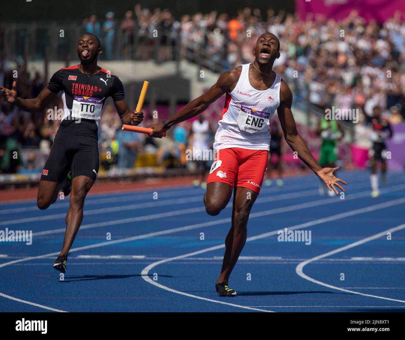 Men's 100m relay finish hires stock photography and images Alamy