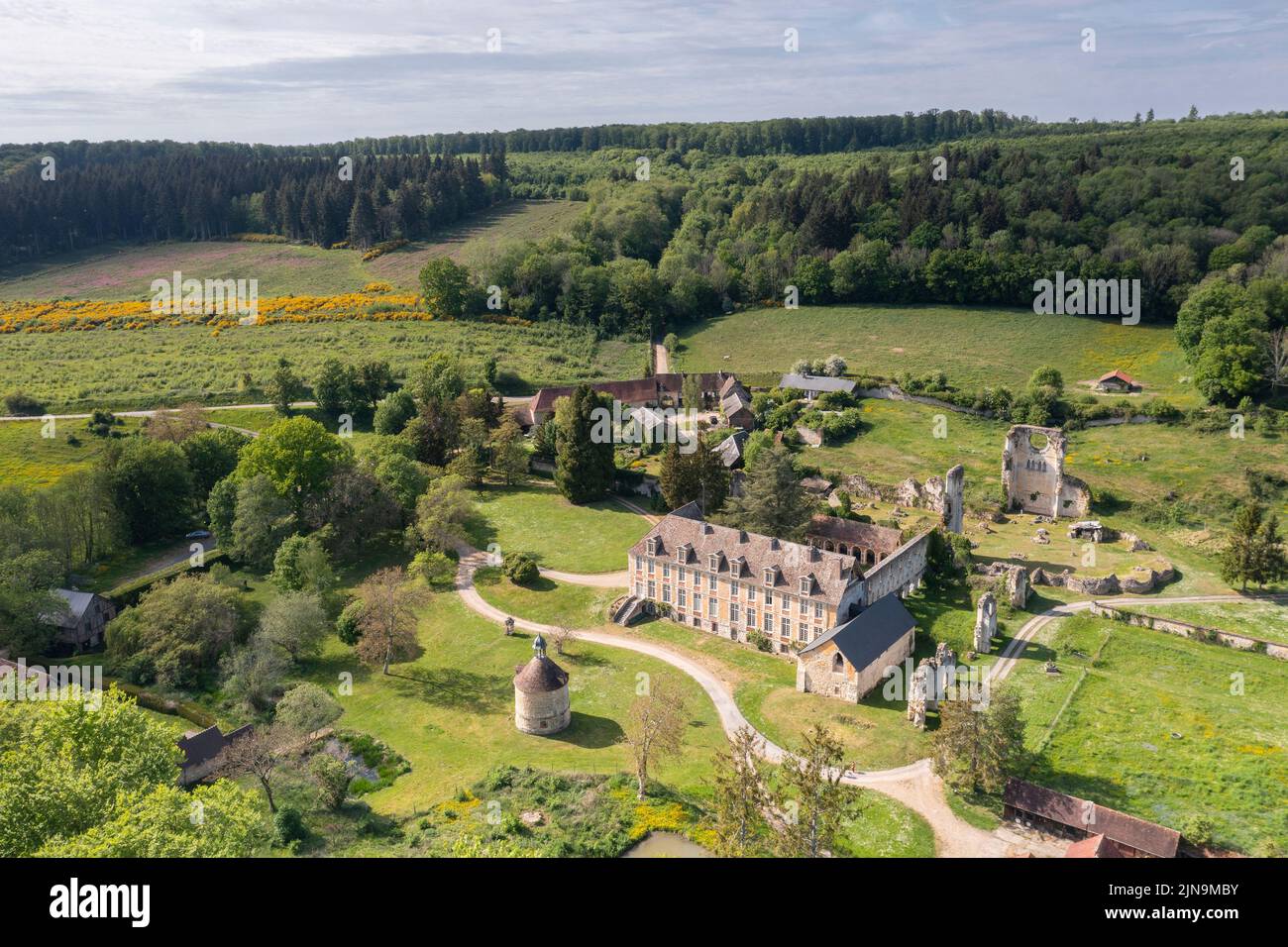 France, Eure, Lisors, Notre Dame de Mortemer abbey, Cistercian abbey dated 12th century (aerial view) // France, Eure (27), Lisors, abbaye Notre-Dame Stock Photo