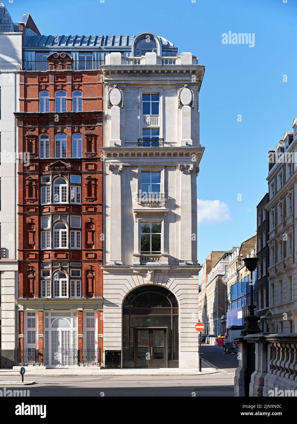 Historic street facades on St James' Square. 30 St James' Square, London, United Kingdom. Architect: Eric Parry Architects Ltd, 2021. Stock Photo
