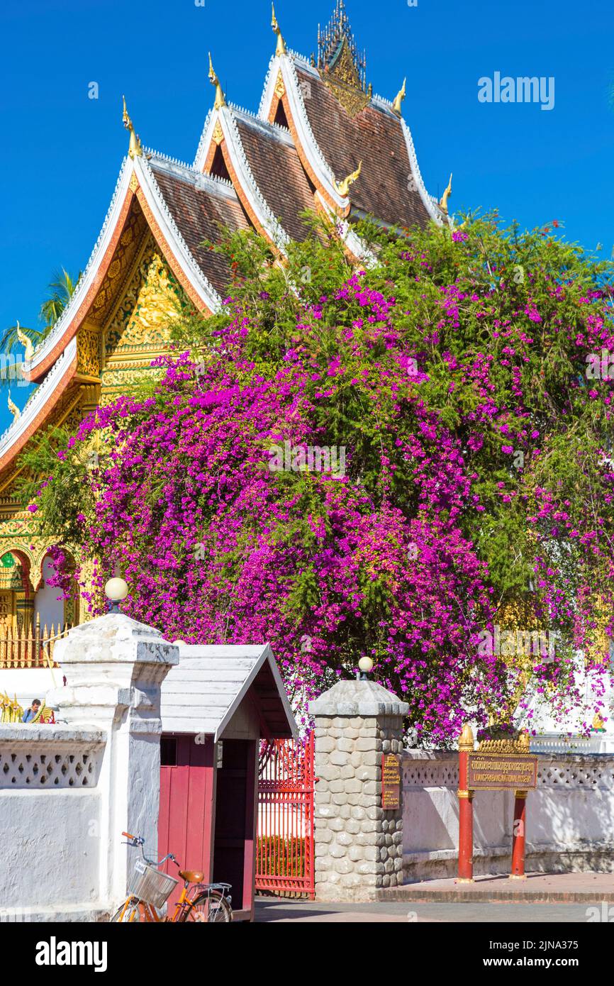 Wat Mai Suwannaphumaham, Luang Prabang, Laos Stock Photo