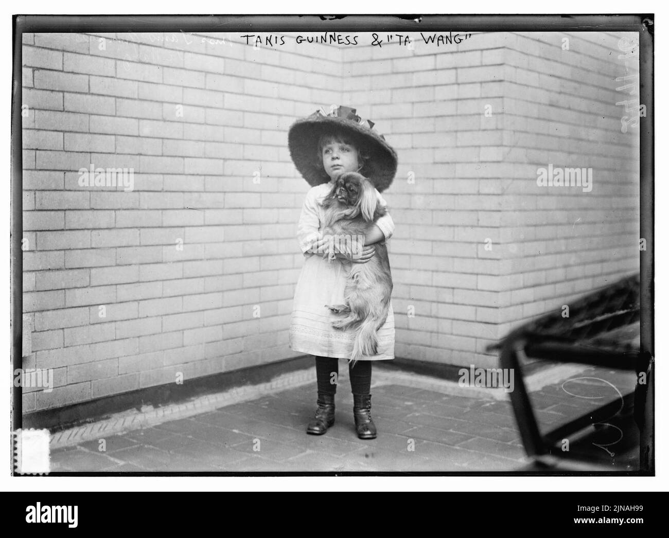 Tanis Guinness & ''Ta Wang'' Stock Photo Alamy