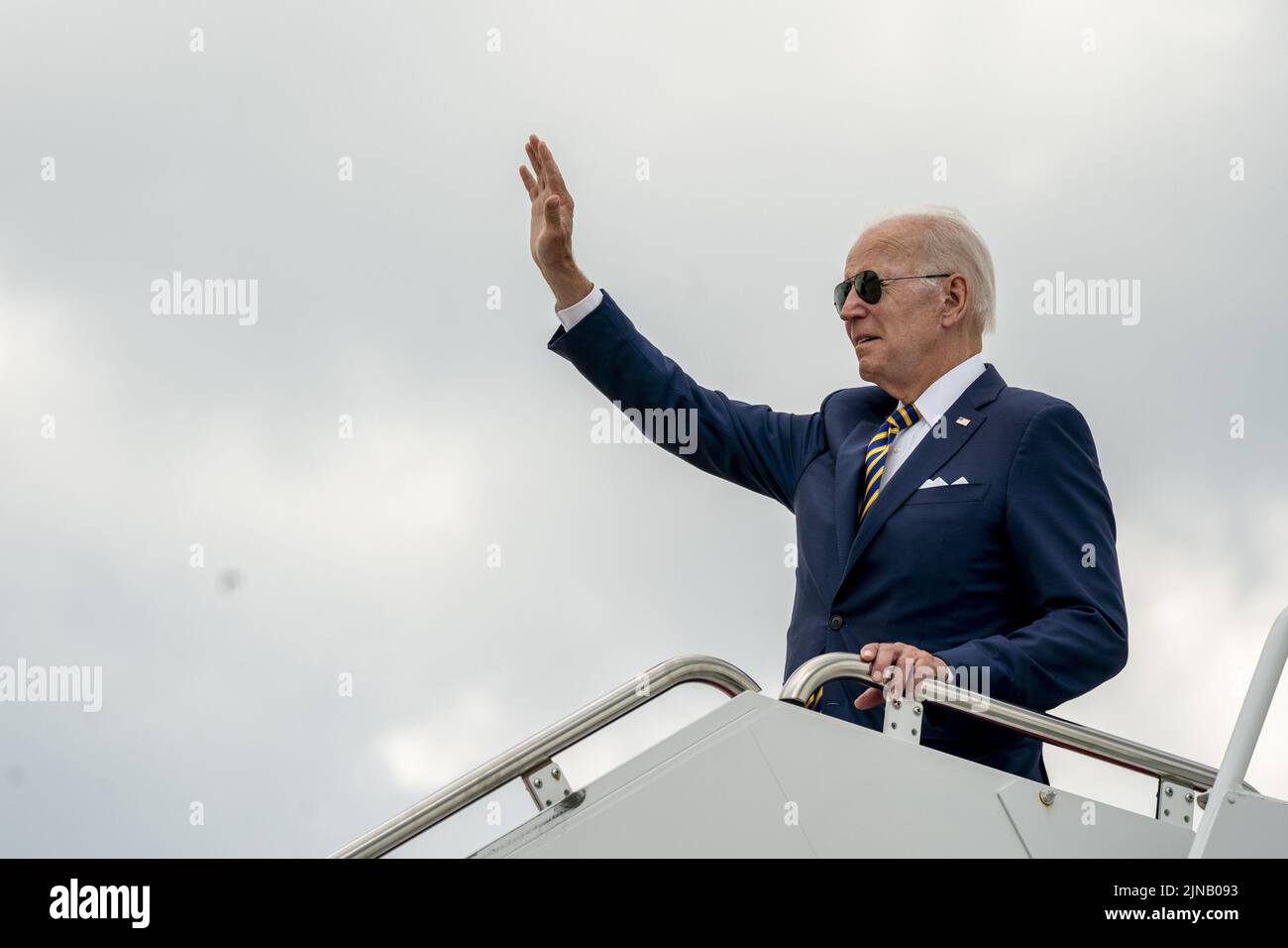 Washington, United States. 10th Aug, 2022. U.S.President Joe Biden waves as he boards Air Force One at Joint Base Andrews, Maryland, on Wednesday, August 10, 2022. Photo by Shawn Thew/UPI Credit: UPI/Alamy Live News Stock Photo