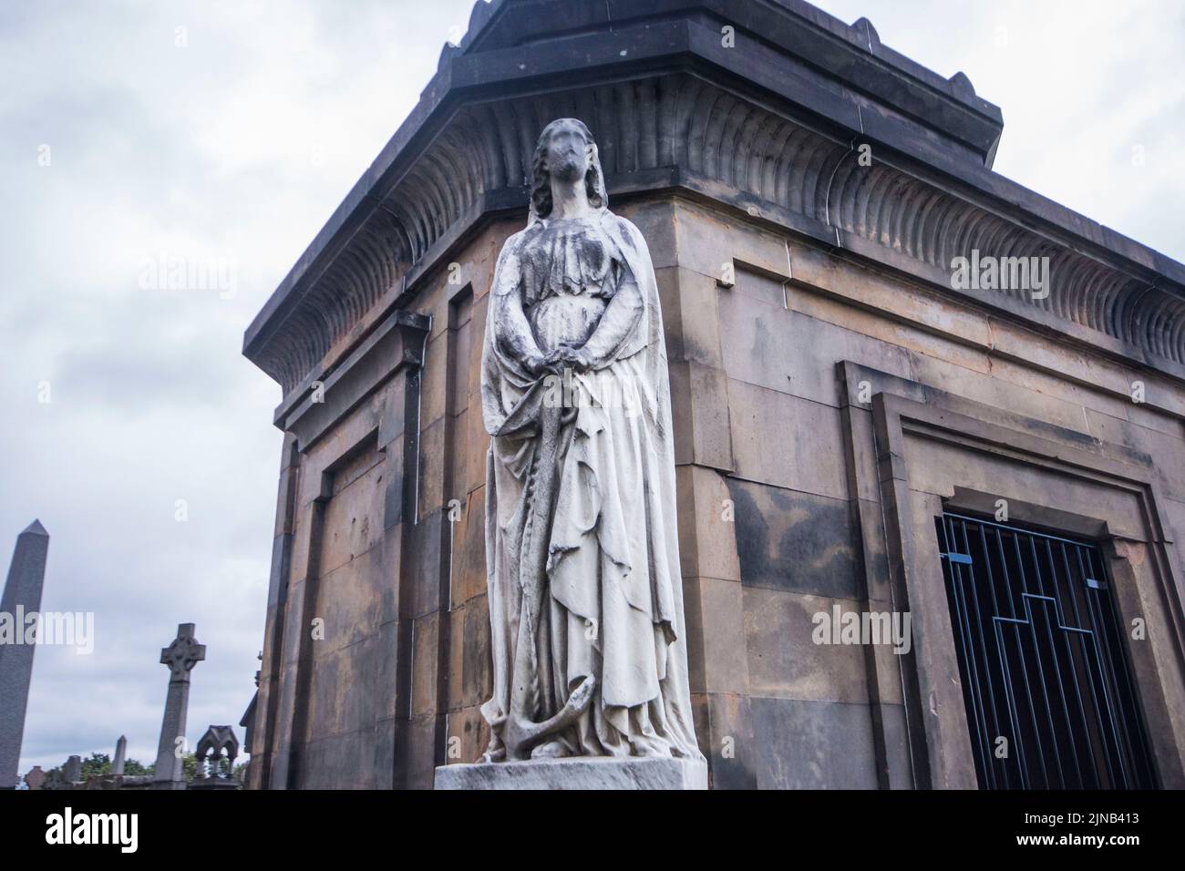 Faceless statue in Glasgow Necropolis, Scotland Stock Photo Alamy