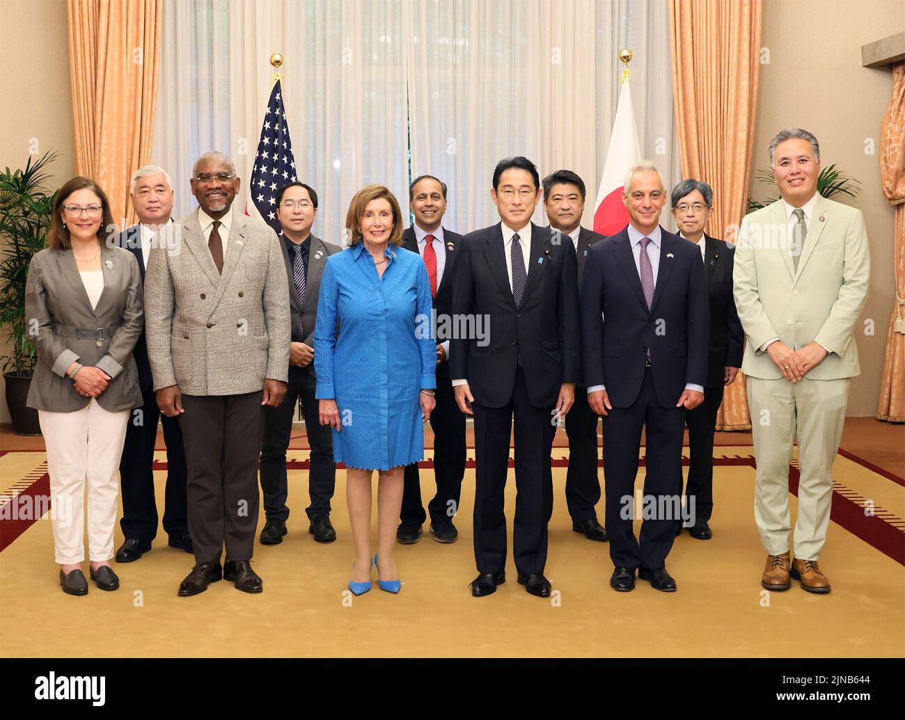 Tokyo, Japan. 05 August, 2022. Japanese Prime Minister Fumio Kishida, center right, stands with U.S. Speaker of the House Rep. Nancy Pelosi and delegation before a breakfast meeting at the Prime Minister Residence of Kantei, August 5, 2022, in Tokyo, Japan.  Credit: Prime Minister Japan/Japanese Prime Minister Office/Alamy Live News Stock Photo