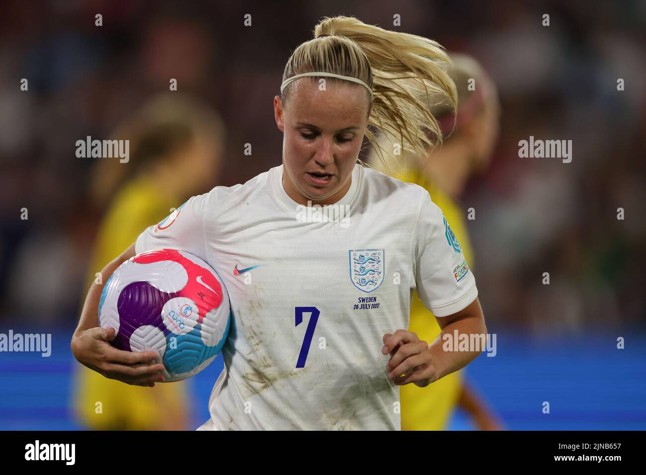 Sheffield, England, 26th July 2022. Beth Mead of England carries the ball to the corner flag during the UEFA Women's European Championship 2022 match at Bramall Lane, Sheffield. Picture credit should read: Jonathan Moscrop / Sportimage Stock Photo