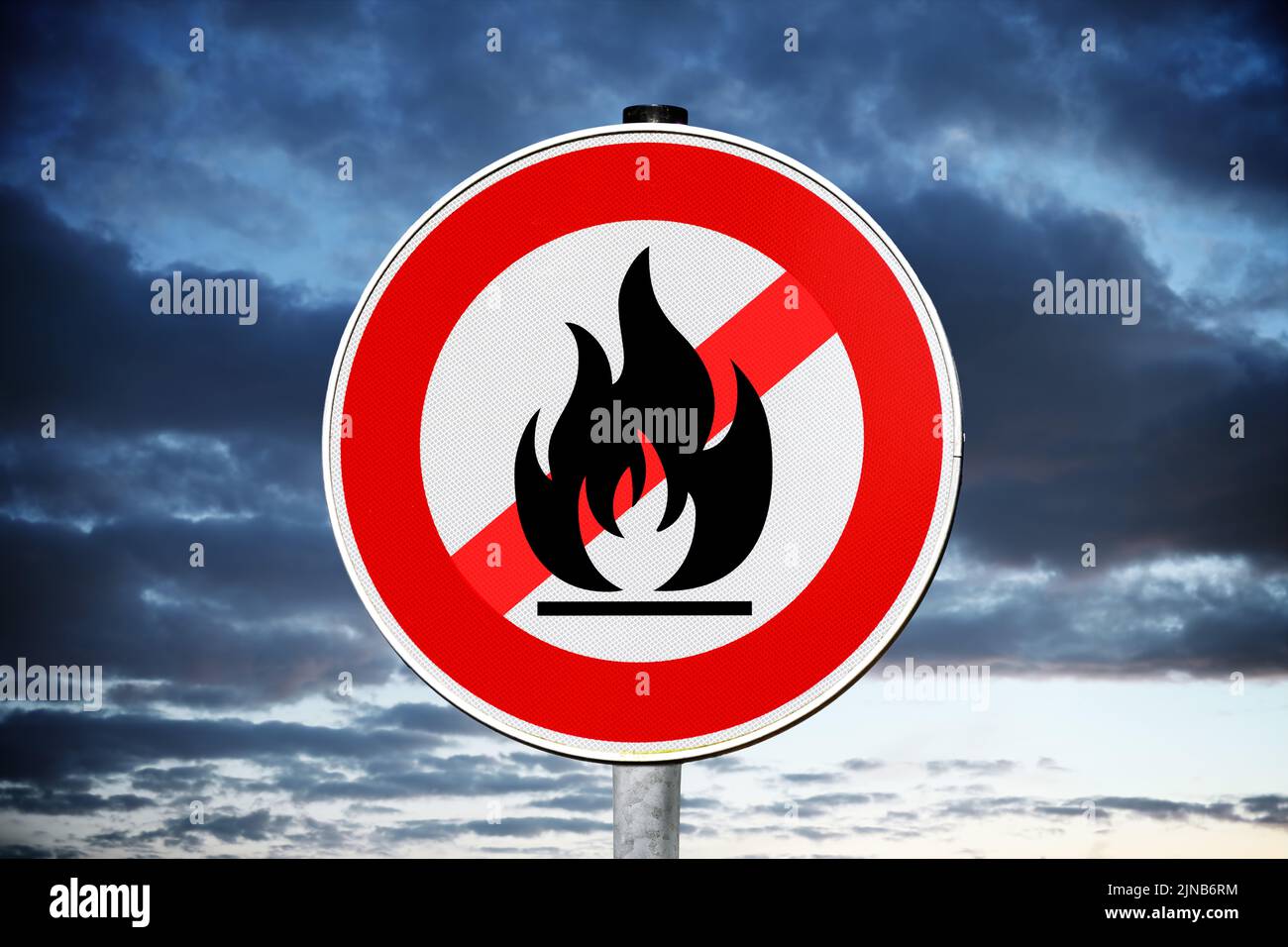Sign With Crossed Out Gas Flame, Symbol Photo Gas Crisis And Gas Shortage Stock Photo