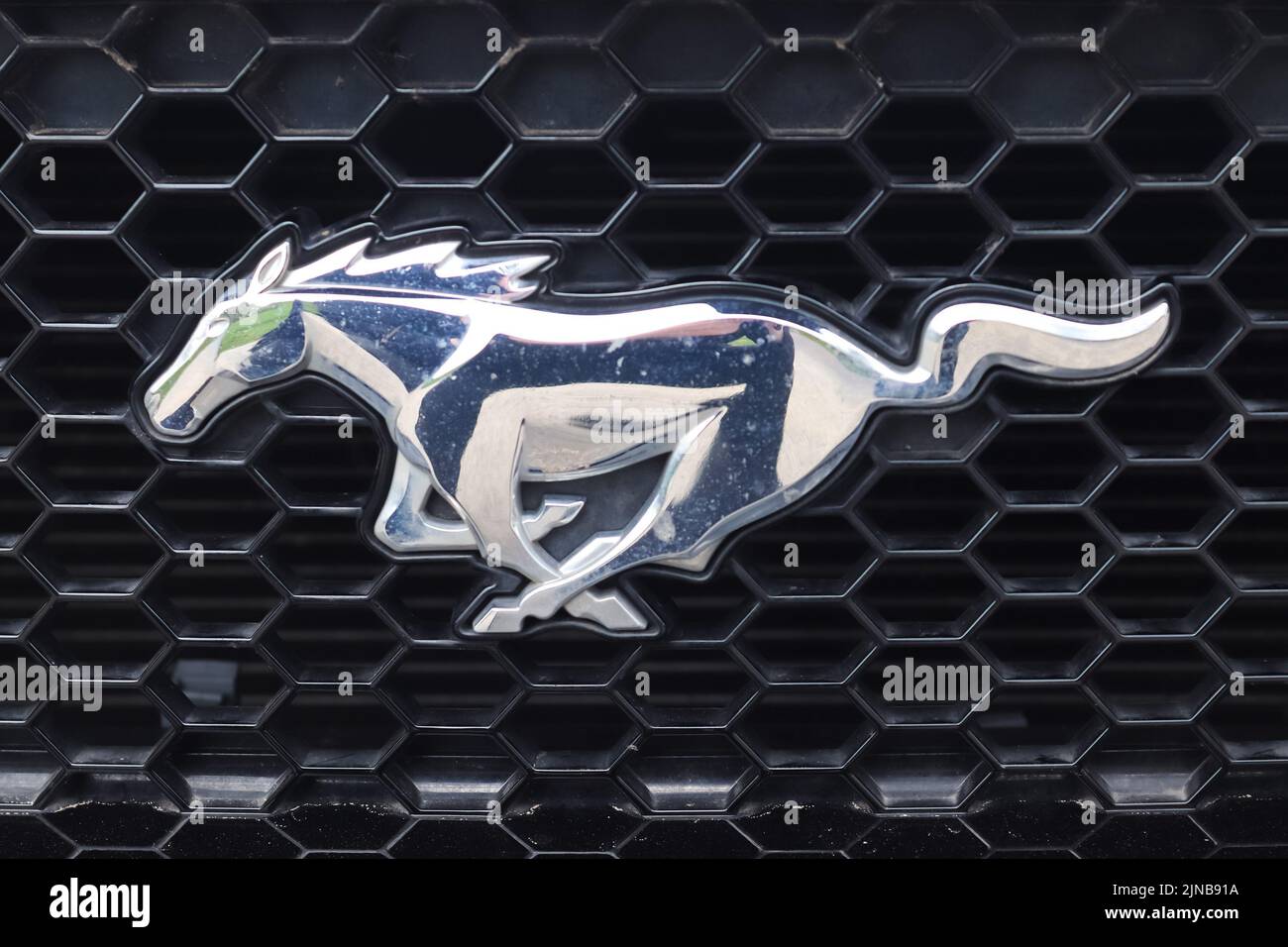 Car grille closeup hi-res stock photography and images - Alamy