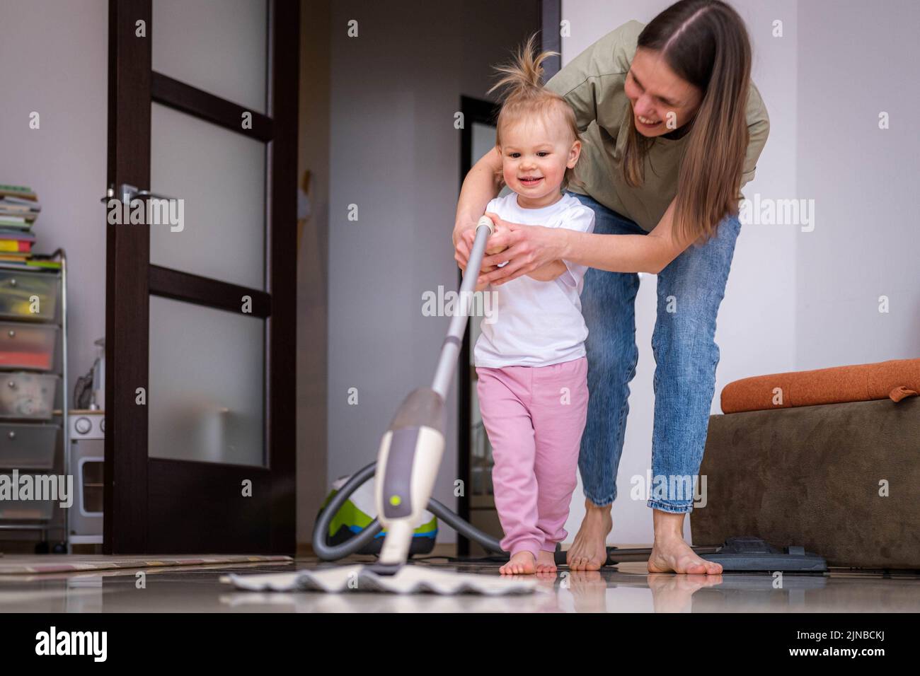 How awesome is that?!the cutest girl can help mom clean the floors with her  #kidscleancar. 