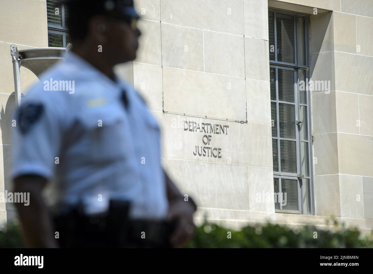Washington, United States. 10th Aug, 2022. The Justice Department building is shown in Washington, DC on Wednesday, August 10, 2022. The FBI executed a search warrant on August 9, 2022 of former President Donald Trump's Mar-a-Lago home in Palm Beach, Florida purportedly looking for classified documents that may have been taken from the White House when Trump left office in 2021. Photo by Bonnie Cash/UPI Credit: UPI/Alamy Live News Stock Photo