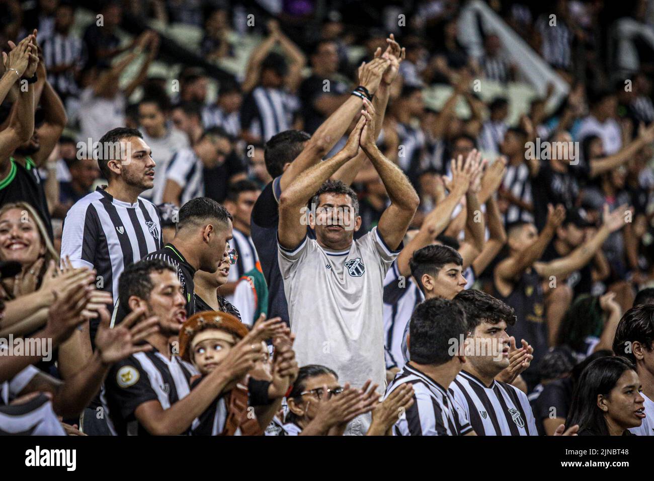 Fortaleza, Brazil. 10th Aug, 2022. CE - Fortaleza - 10/08/2022 - COPA SUL-AMERICANA 2022, CEARA X SAO PAULO - Torcida do Ceara durante partida contra Sao Paulo no estadio Arena Castelao pelo campeonato Copa Sul-Americana 2022. Foto: Lucas Emanuel/AGIF/Sipa USA Credit: Sipa USA/Alamy Live News Stock Photo