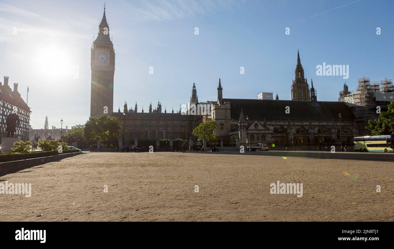 Grass is seen to be parched at Parliament Square this morning. UK is currently experiencing dry weather.   Image shot on 4th Aug 2022.  © Belinda Jiao Stock Photo