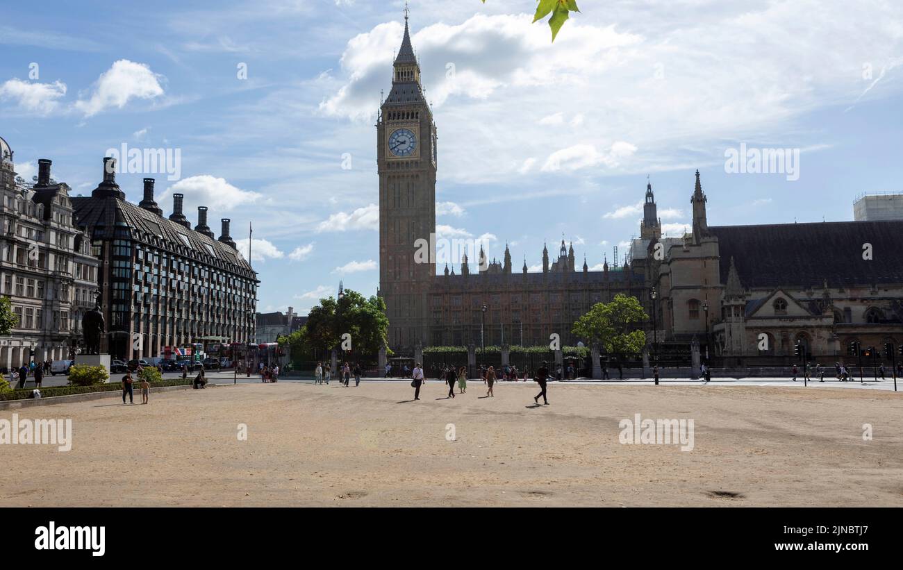 Grass is seen to be parched at Parliament Square this morning. UK is currently experiencing dry weather.   Image shot on 4th Aug 2022.  © Belinda Jiao Stock Photo