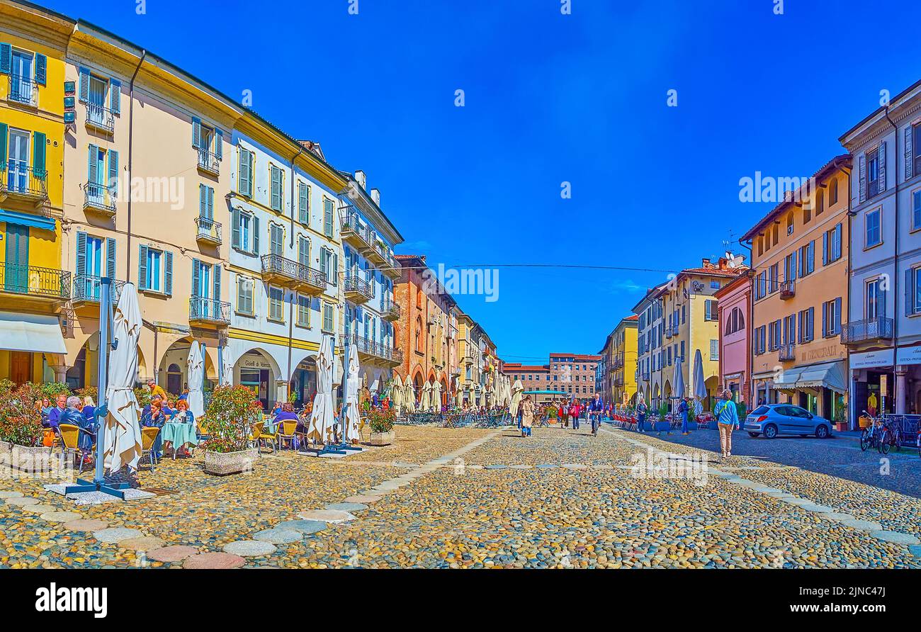 PAVIA, ITALY - APRIL 9, 2022: Panorama of Piazza della Vittorio, the main square of the city, on April 9 in Pavia, Italy Stock Photo