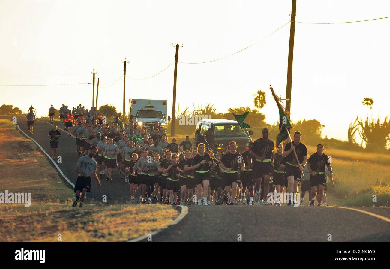 Sun Rise Run The 525th Military Police Battalion sunrise run 111213 Stock Photo - Alamy