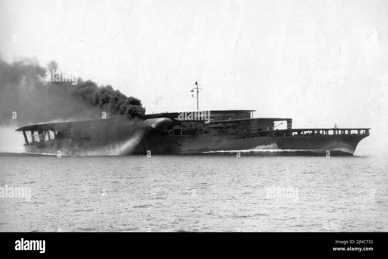 Akagi on trials off the coast of Iyo, 17 June 1927, with all three flight decks visible Stock Photo
