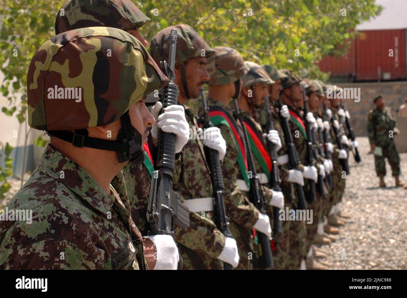 The Afghan National Army honor guard present honors (4763804944) Stock Photo