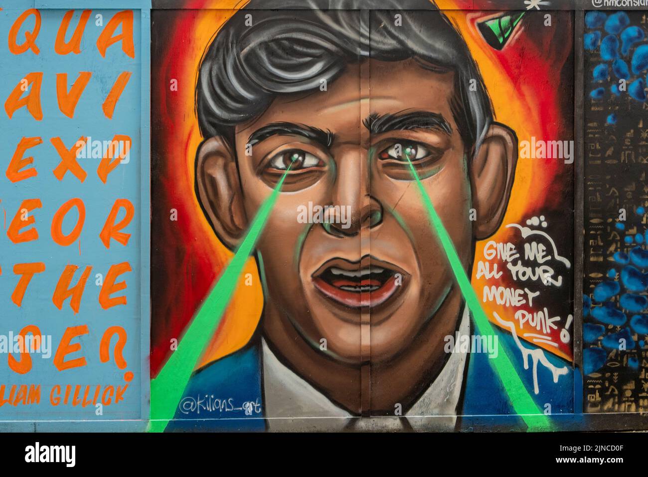 Belfast street art hires stock photography and images Alamy