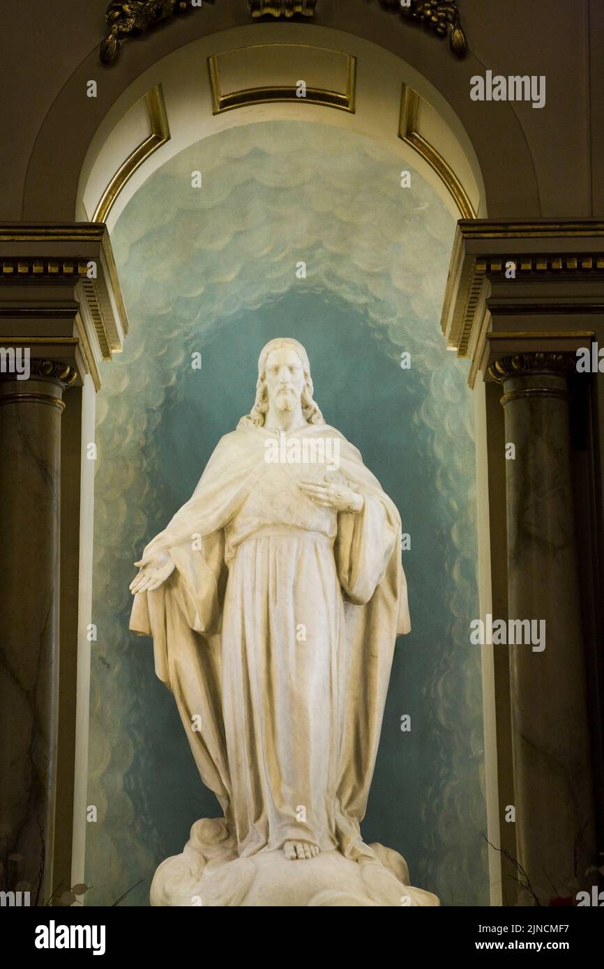 Statue of Jesus inside the Notre-Dame de Quebec Basilica-Cathedral, Quebec City, Quebec, Canada Stock Photo
